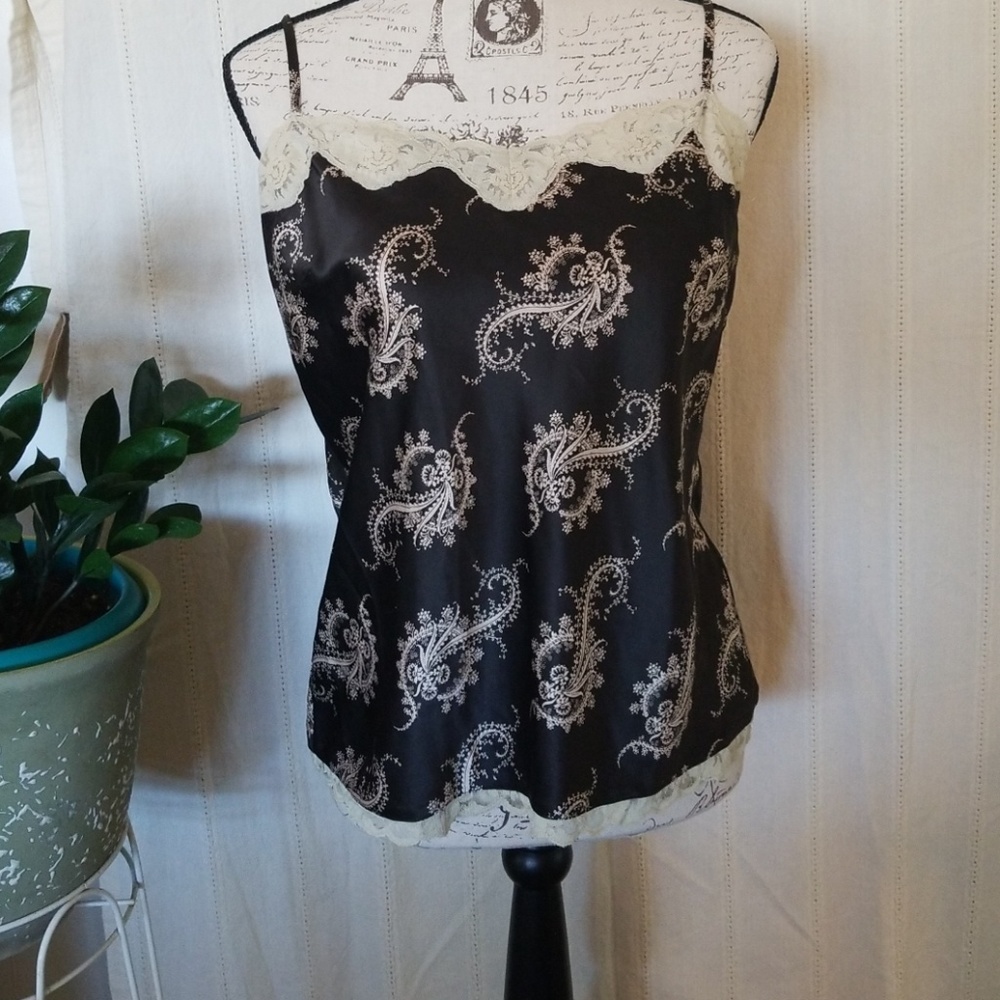 Brown patterened chemise